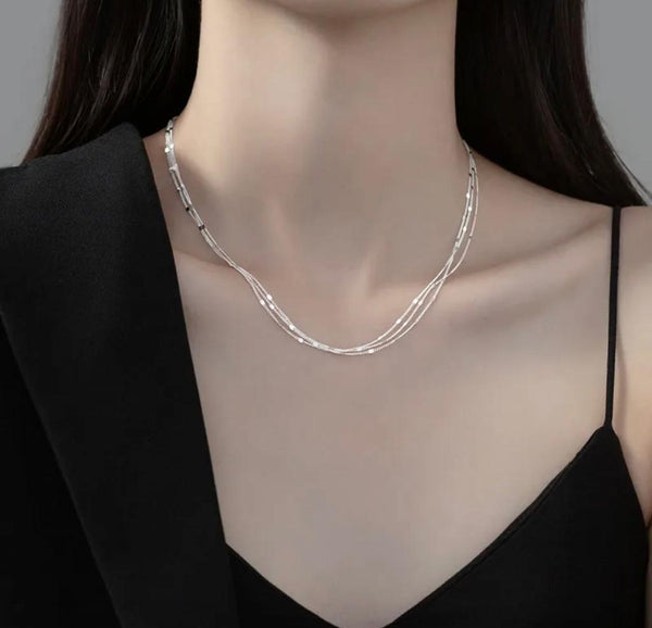 Minimalist Necklace | Luxury Bee® Disc Chain Three Layer Silver Minimalist Necklace