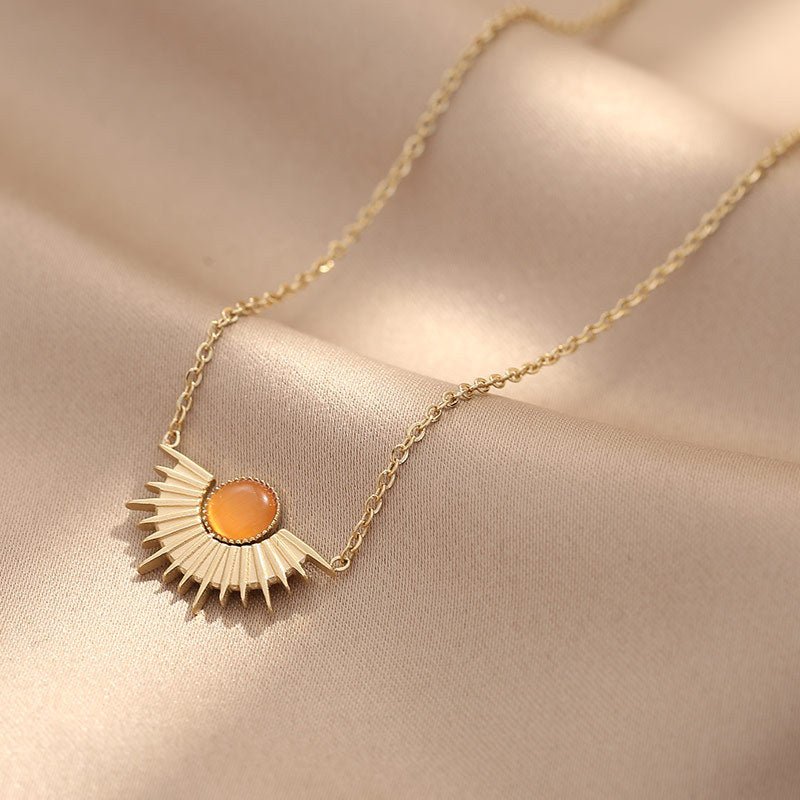 Luxury Bee Natural Oval Sunflower Necklace Pine-Sone Pendant Clavicle Chain - Luxury Bee