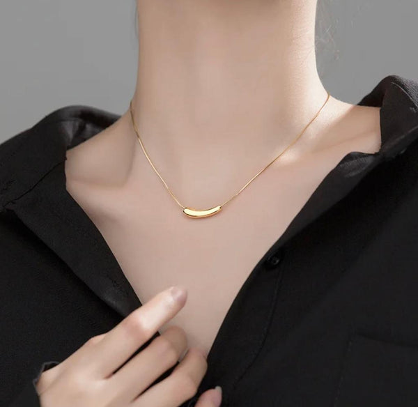 Minimalist Necklace by Luxury Bee® | Short Bar Snake Chain Silver Sterling 925 Minimalist Necklace Golden Color.